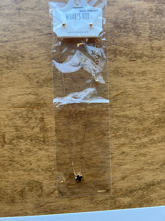 Single Cross Necklace