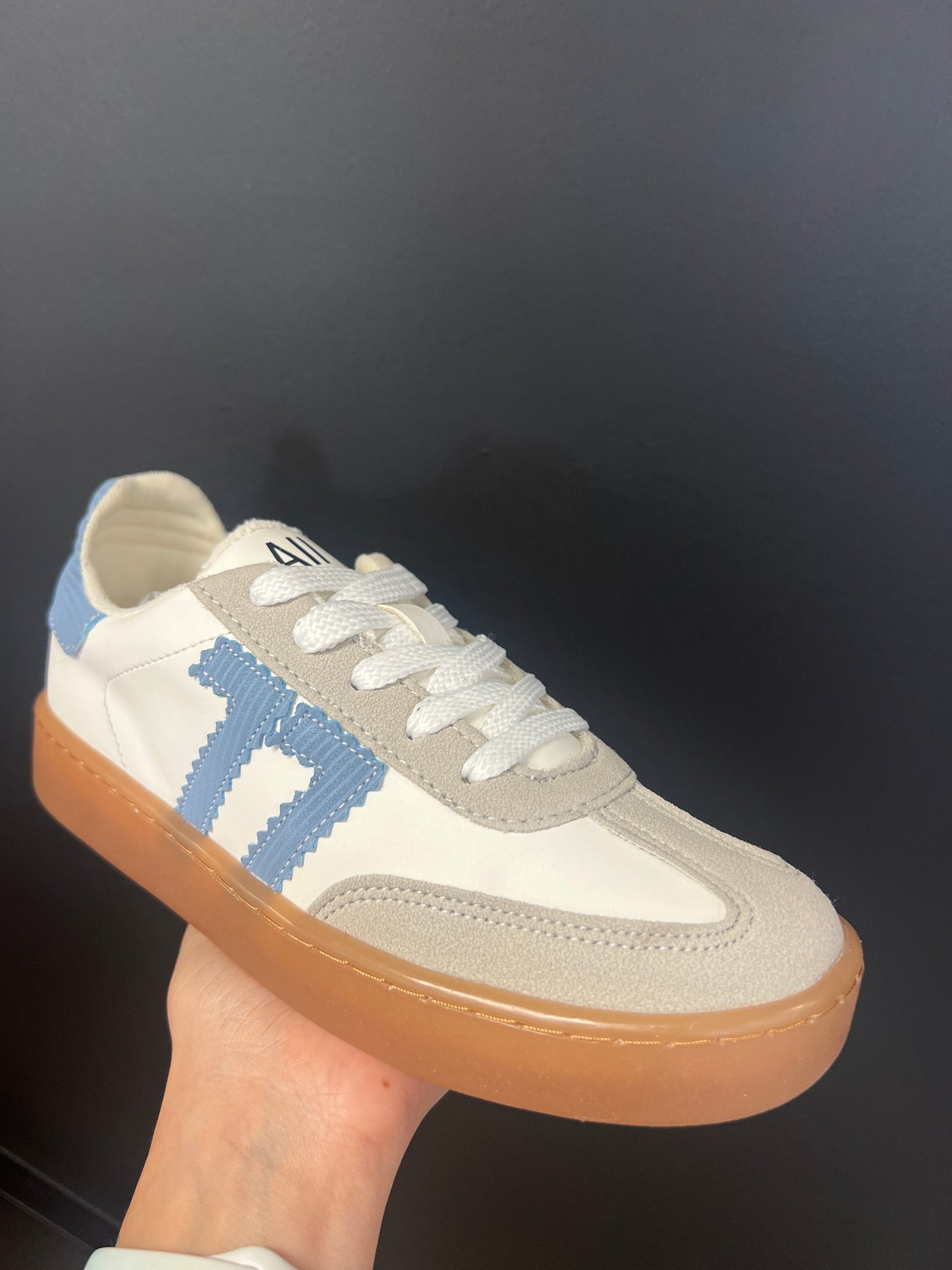 Whippet Kicks