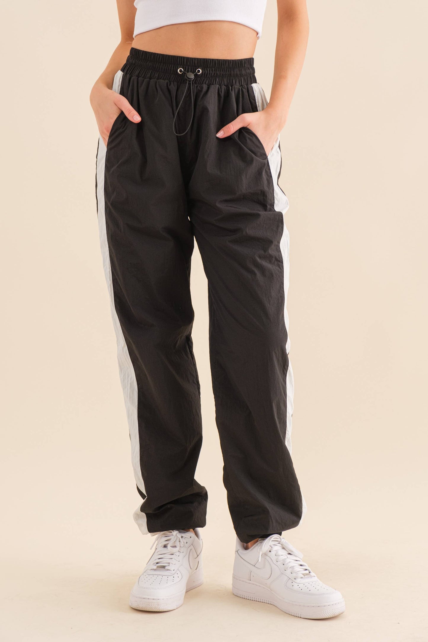 Color Block Joggers - HP0041