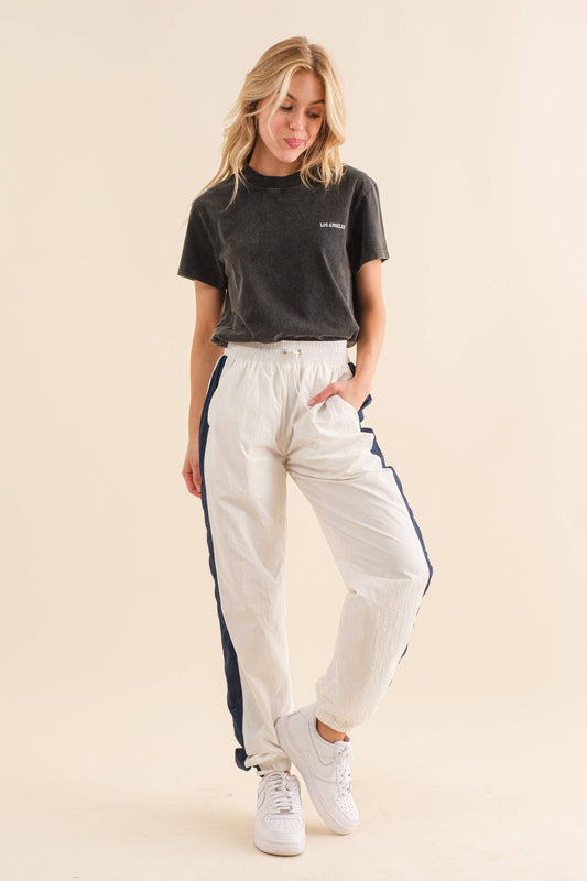 Color Block Joggers - HP0041