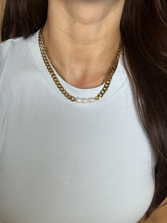 Gold Chain Pearl Necklace