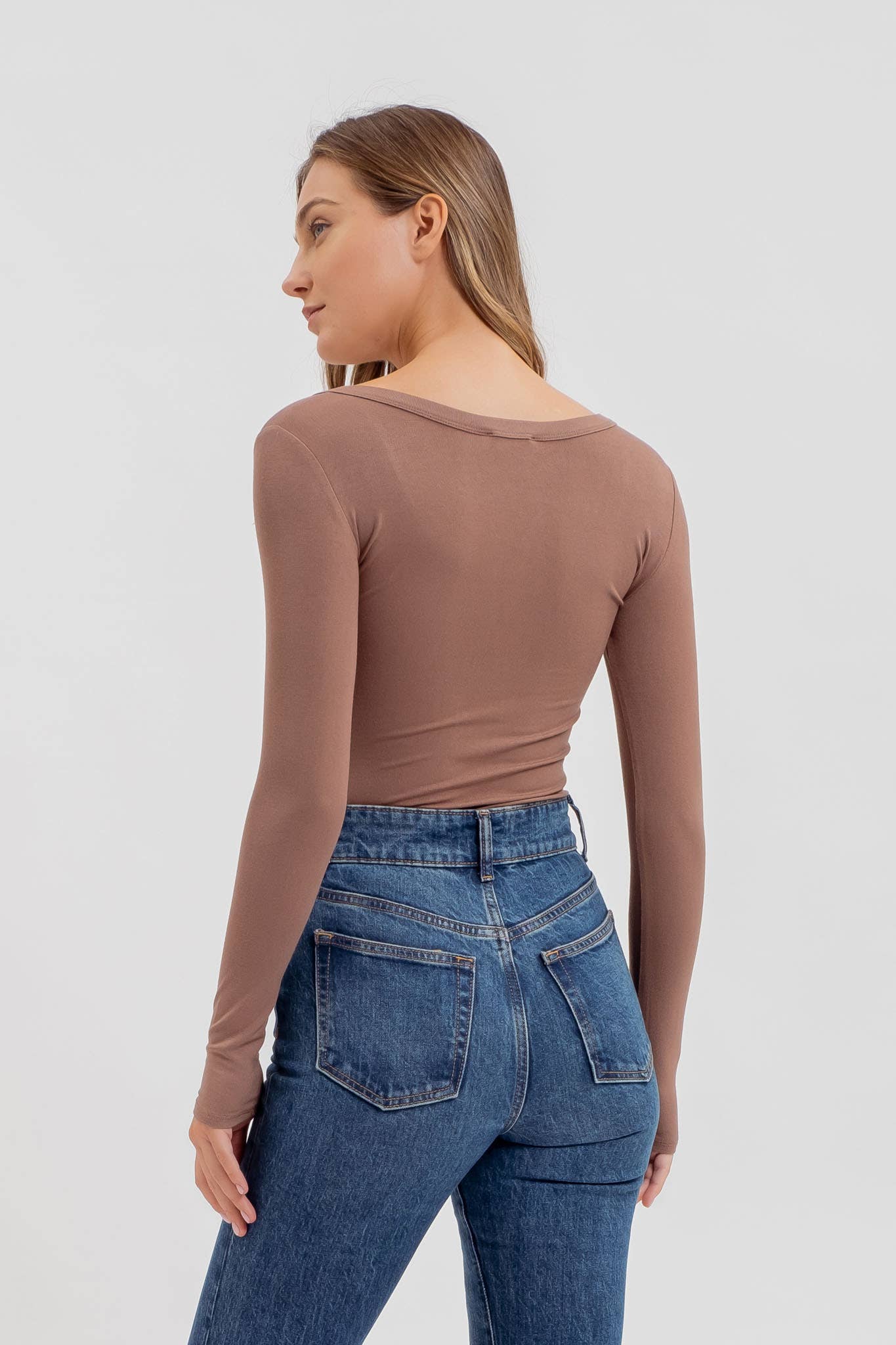 SCOOP NECK LONG SLEEVE HENLEY KNIT TOP: IVORY