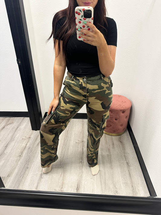 Camo Mid Rise Cargo Straights