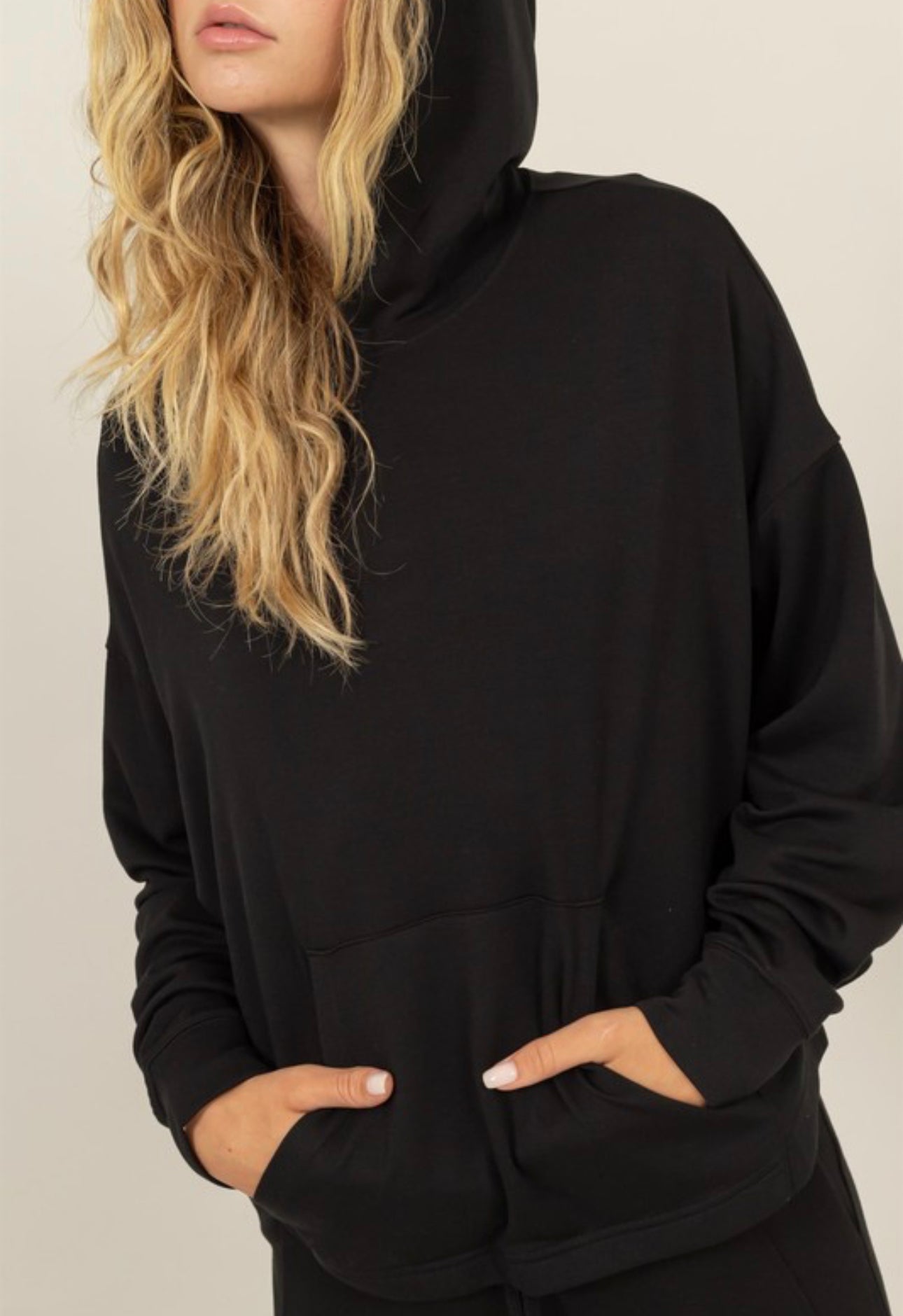 Daily Hooded Pullover
