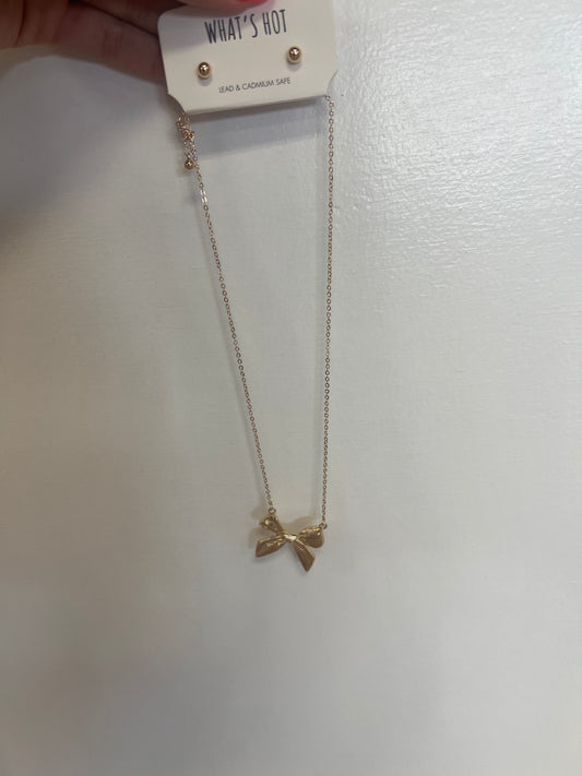 Textured Ribbon Bow Necklace