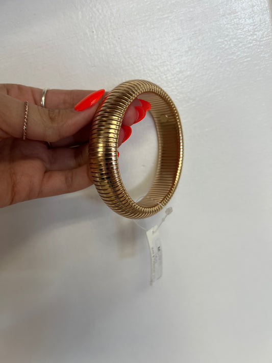 Water resistant gold ribbed bracelet