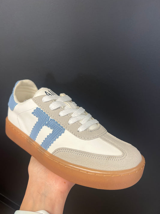 Whippet Kicks